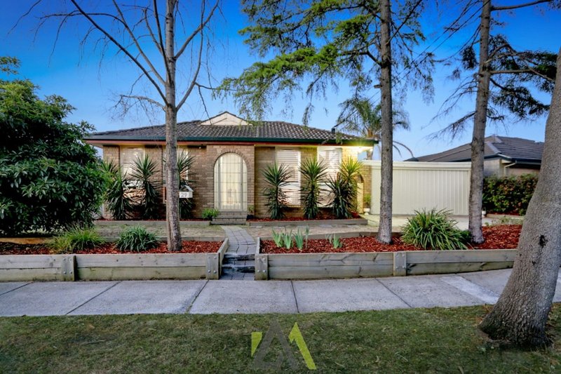 29 Grimwade Crescent, Frankston VIC 3199