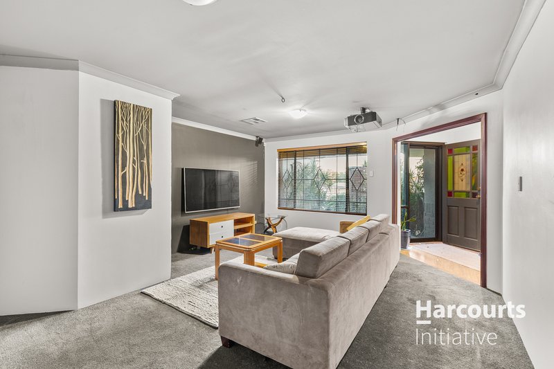 Photo - 29 Gungurru Avenue, Hocking WA 6065 - Image 3