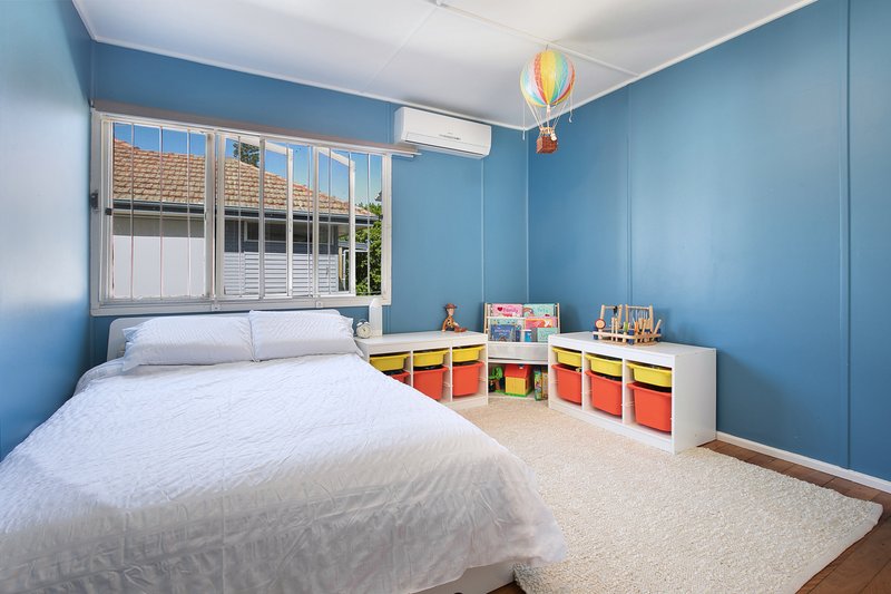 Photo - 29 Gwynne Street, Wynnum West QLD 4178 - Image 8