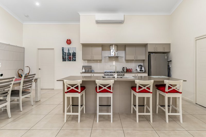 Photo - 29 Hailar Street, Shailer Park QLD 4128 - Image 14