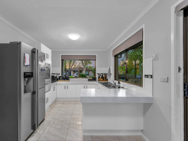 Photo - 29 Handcroft Street, Wavell Heights QLD 4012 - Image 8