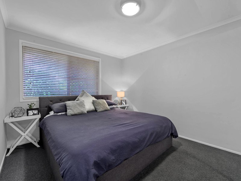 Photo - 29 Handcroft Street, Wavell Heights QLD 4012 - Image 12