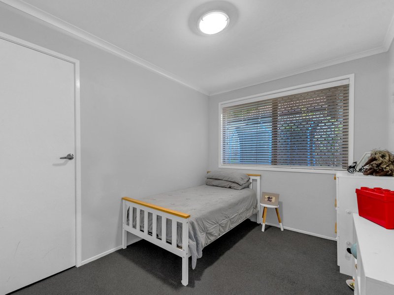 Photo - 29 Handcroft Street, Wavell Heights QLD 4012 - Image 13