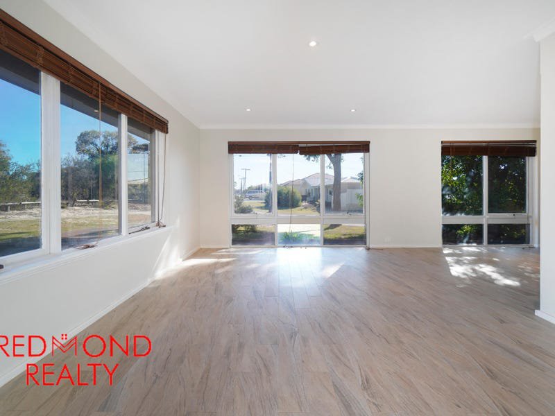 Photo - 29 Hanley Place, Hillarys WA 6025 - Image 4
