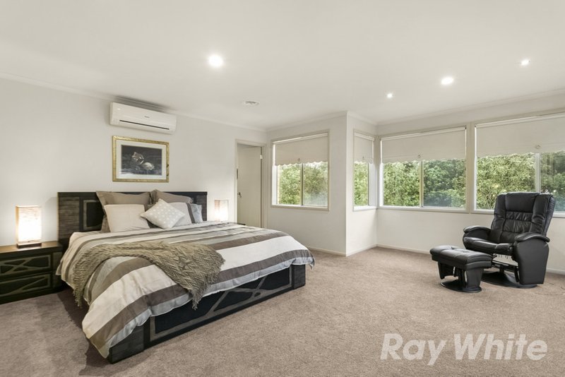 Photo - 29 Harold Keys Drive, Narre Warren South VIC 3805 - Image 7