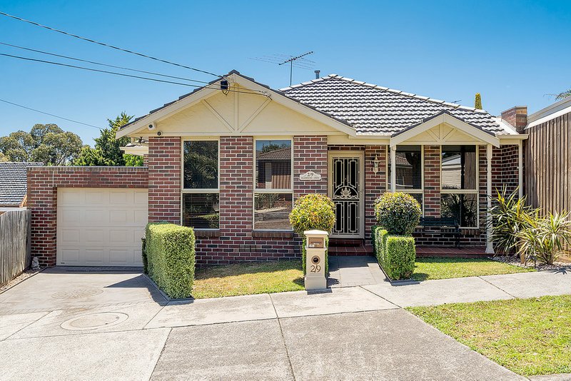 2/9 Harricks Crescent, Attwood VIC 3049