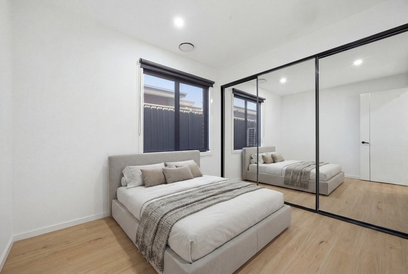 Photo - 29 Harriott Street, Wright ACT 2611 - Image 5