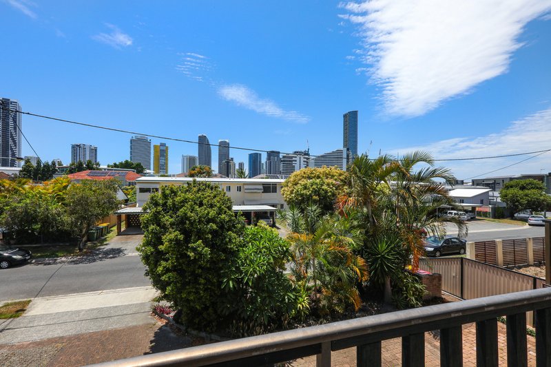 Photo - 2/9 Havana Key, Broadbeach Waters QLD 4218 - Image 18