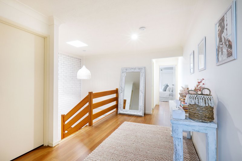 Photo - 2/9 Havana Key, Broadbeach Waters QLD 4218 - Image 9