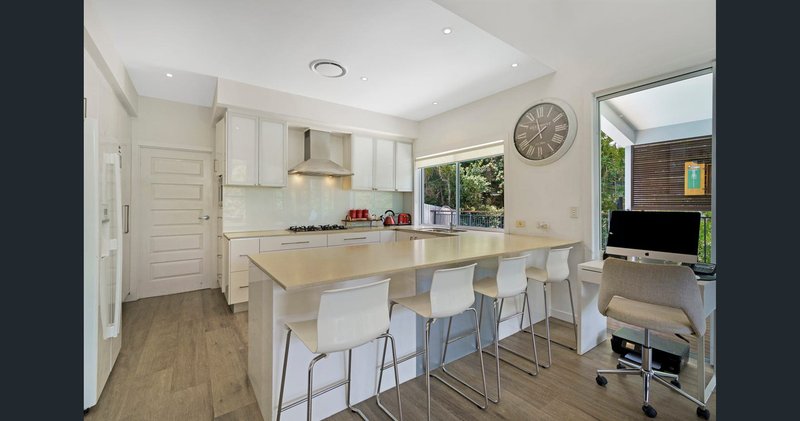 Photo - 29 Healy Court, Mudgeeraba QLD 4213 - Image 3