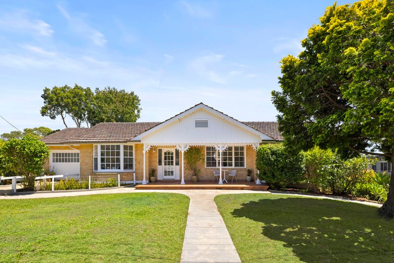 Photo - 29 Heathcliff Crescent, Balgowlah Heights NSW 2093 - Image 3