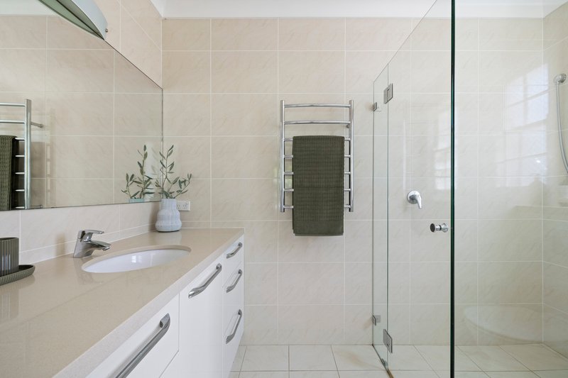 Photo - 29 Heathcliff Crescent, Balgowlah Heights NSW 2093 - Image 7