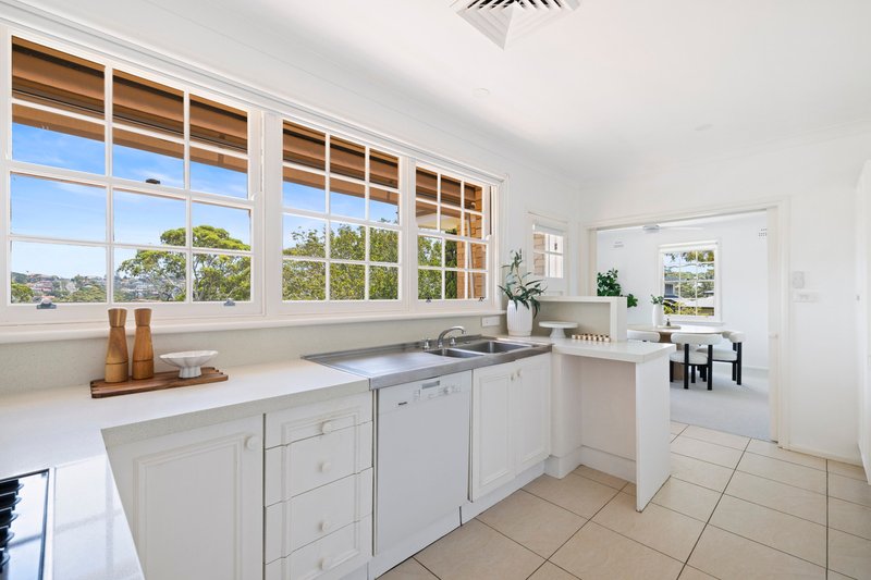 Photo - 29 Heathcliff Crescent, Balgowlah Heights NSW 2093 - Image 10