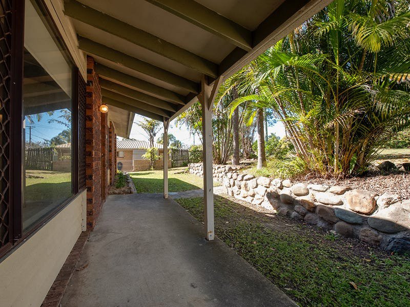 Photo - 29 Heinrich Street, Mount Warren Park QLD 4207 - Image 2