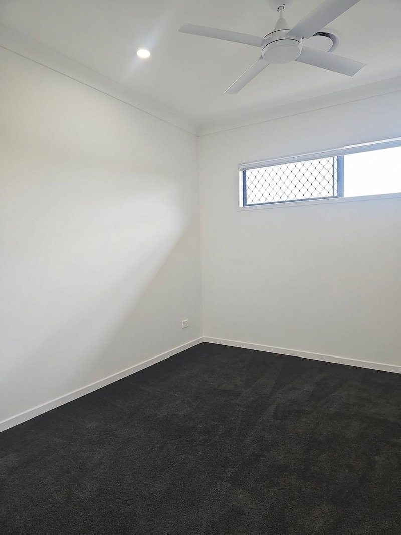 Photo - 29 Herald Street, Kallangur QLD 4503 - Image 7
