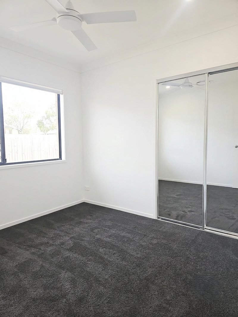 Photo - 29 Herald Street, Kallangur QLD 4503 - Image 15