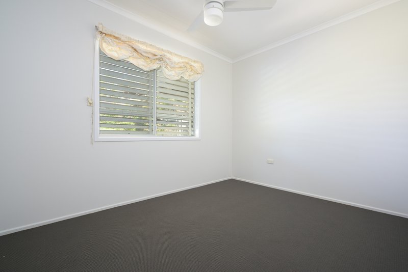 Photo - 29 Hibiscus Avenue, Kin Kora QLD 4680 - Image 11