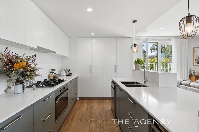 Photo - 29 Hicks Way, Hillarys WA 6025 - Image 6