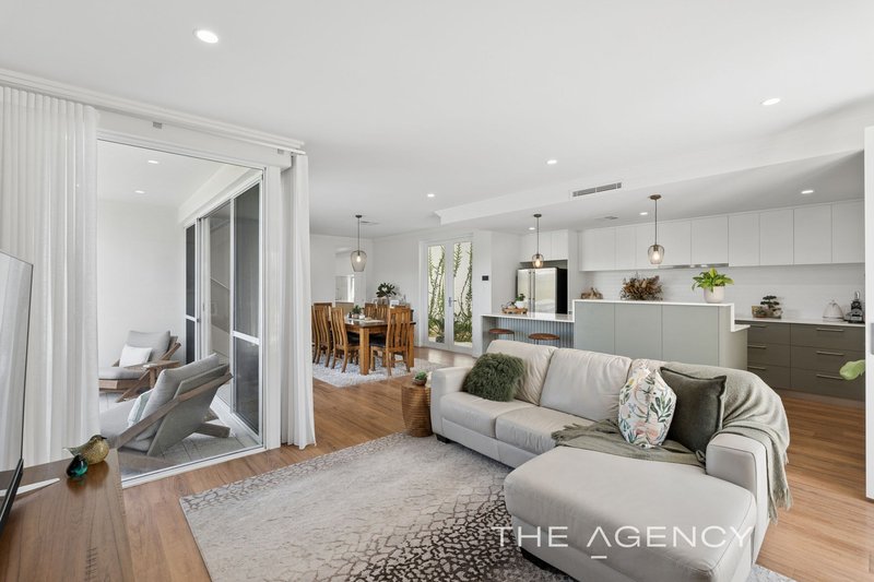 Photo - 29 Hicks Way, Hillarys WA 6025 - Image 10