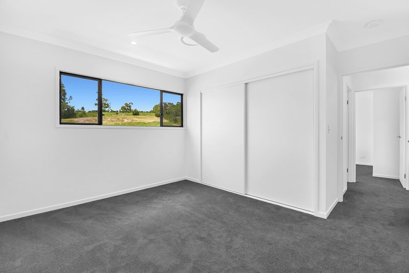 Photo - 29 Hillsea Court, Arundel QLD 4214 - Image 8