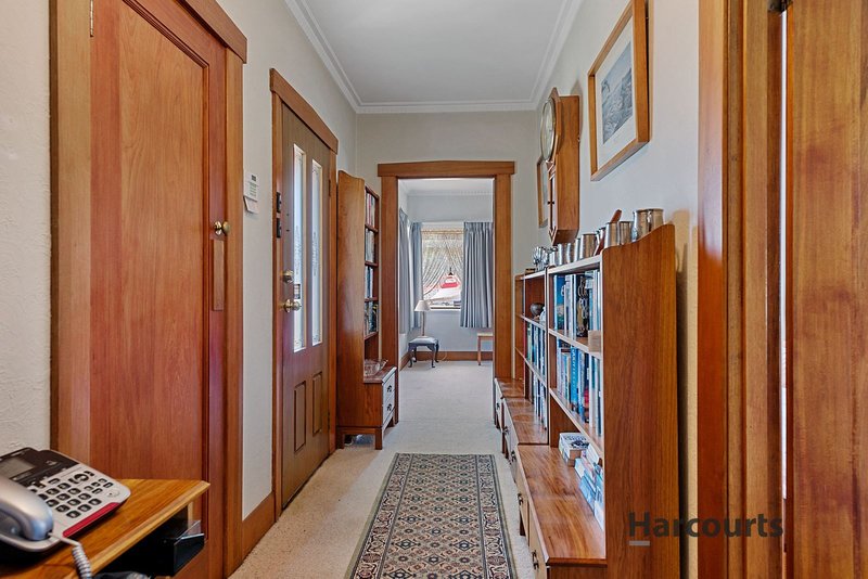 Photo - 29 Hilltop Avenue, Devonport TAS 7310 - Image 12