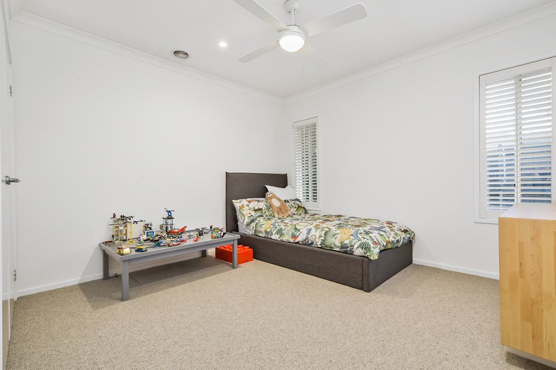 Photo - 29 Hobart Avenue, Berwick VIC 3806 - Image 15