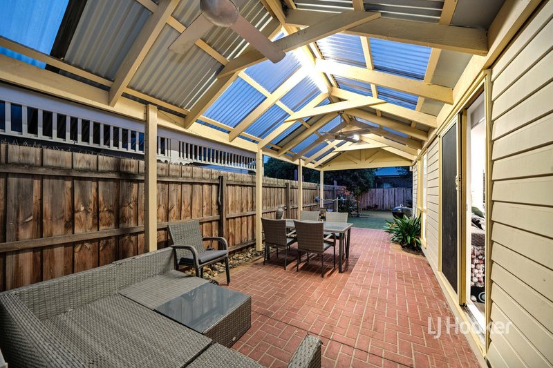 Photo - 29 Hollington Crescent, Point Cook VIC 3030 - Image 13