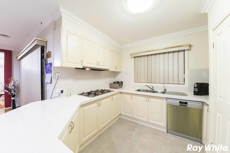 Photo - 29 Honey Myrtle Way, Cranbourne VIC 3977 - Image 11