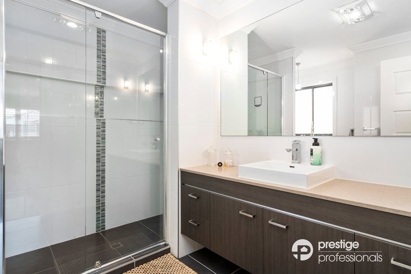 Photo - 29 Hoy Street, Moorebank NSW 2170 - Image 11