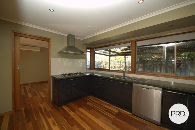 Photo - 29 Huon Creek Road, Wodonga VIC 3690 - Image 3