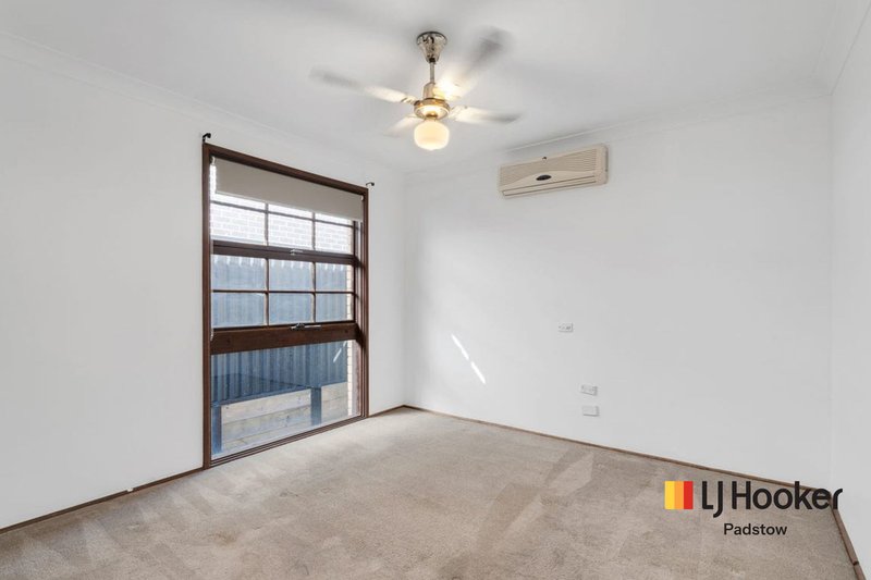 Photo - 29 Jacaranda Drive, Georges Hall NSW 2198 - Image 7