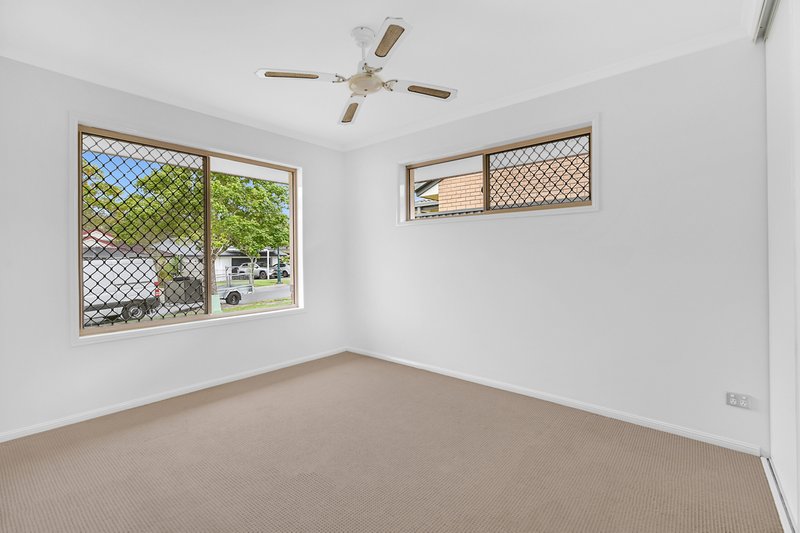 Photo - 29 Jamieson Drive, Parkwood QLD 4214 - Image 8