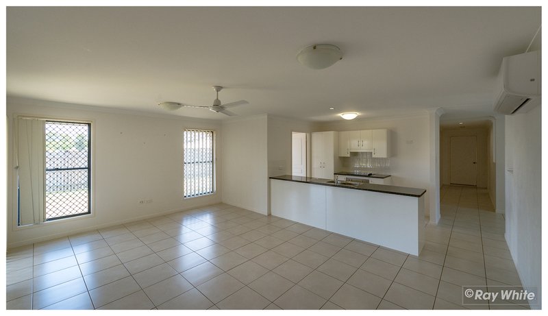 Photo - 29 Jane Crescent, Gracemere QLD 4702 - Image 4
