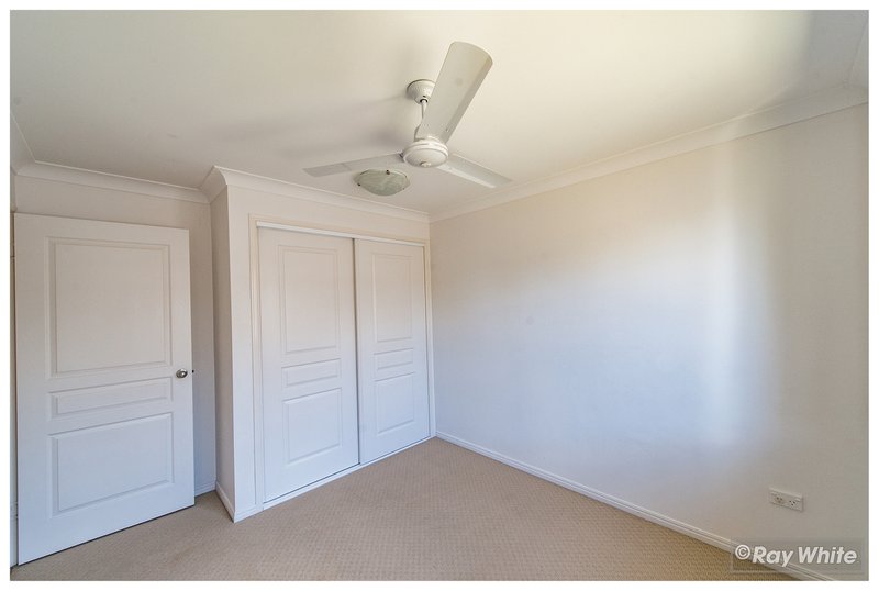 Photo - 29 Jane Crescent, Gracemere QLD 4702 - Image 8
