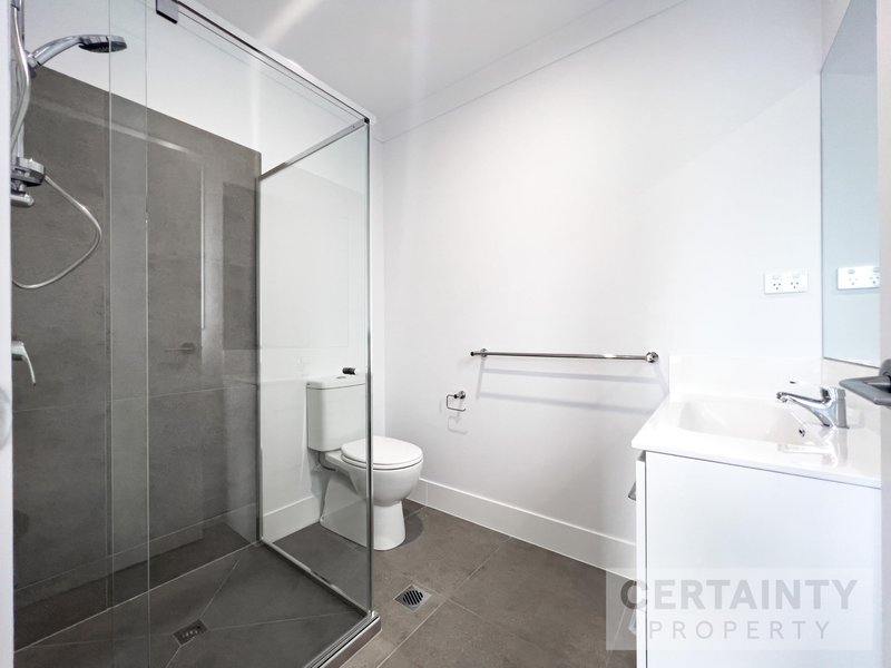 Photo - 29 Janet Street, Walloon QLD 4306 - Image 5