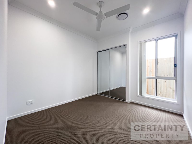 Photo - 29 Janet Street, Walloon QLD 4306 - Image 6