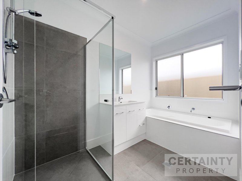 Photo - 29 Janet Street, Walloon QLD 4306 - Image 7