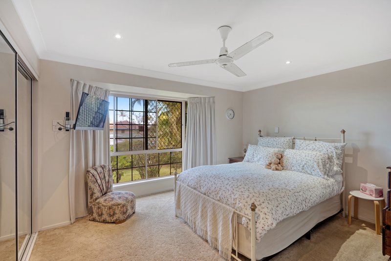 Photo - 29 Jasmin Drive, Bongaree QLD 4507 - Image 12