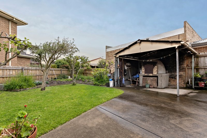 Photo - 29 Jeanine Crescent, Fawkner VIC 3060 - Image 12