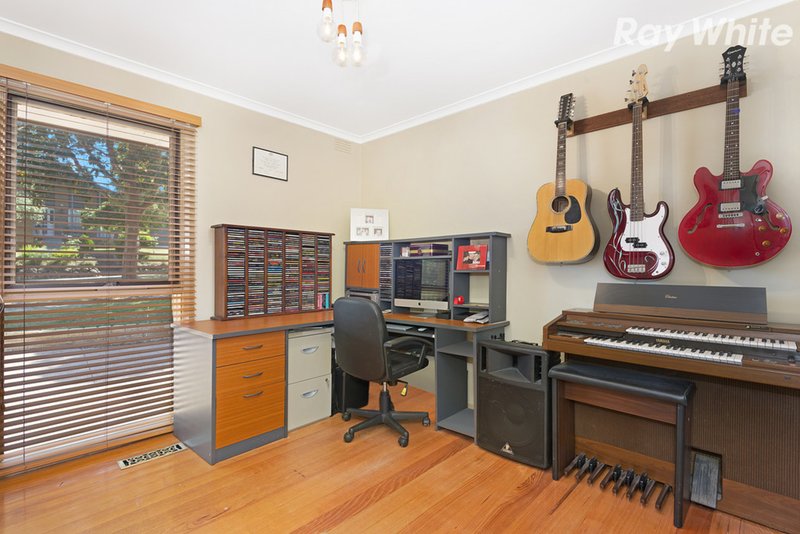 Photo - 29 Jennings Road, Bayswater North VIC 3153 - Image 6