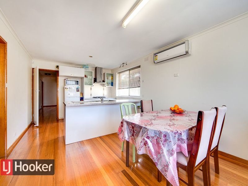 Photo - 29 Kallista Road, Springvale VIC 3171 - Image 3