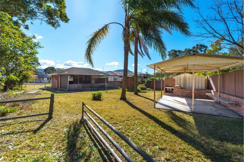 Photo - 29 Kapooka Avenue, Dapto NSW 2530 - Image 3