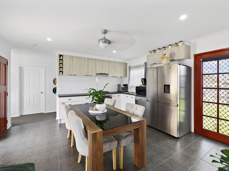 Photo - 29 Kauri Crescent, Portland VIC 3305 - Image 6