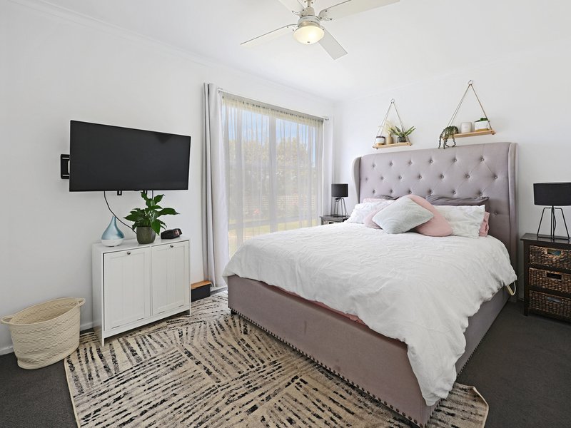 Photo - 29 Kauri Crescent, Portland VIC 3305 - Image 8