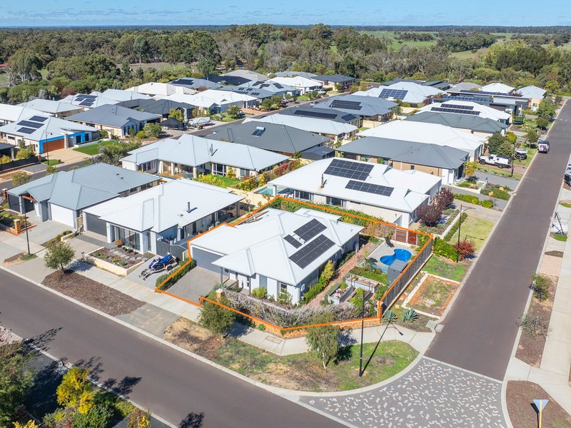 Photo - 29 Kawana Boulevard, Dunsborough WA 6281 - Image 2