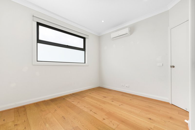 Photo - 2/9 Keith Street, Oakleigh East VIC 3166 - Image 9