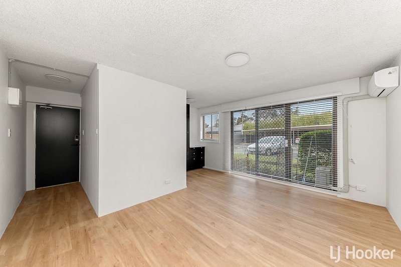 Photo - 2/9 Keith Street, Scullin ACT 2614 - Image 4