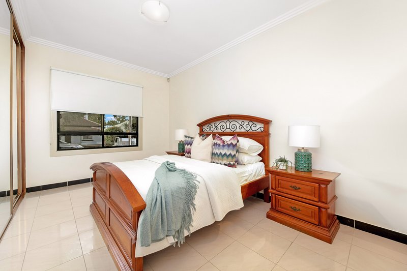 Photo - 29 Kembla Street, Croydon Park NSW 2133 - Image 4