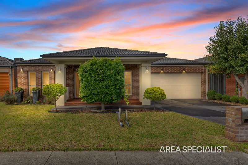 Photo - 29 Kindred Avenue, Cranbourne North VIC 3977 - Image 2