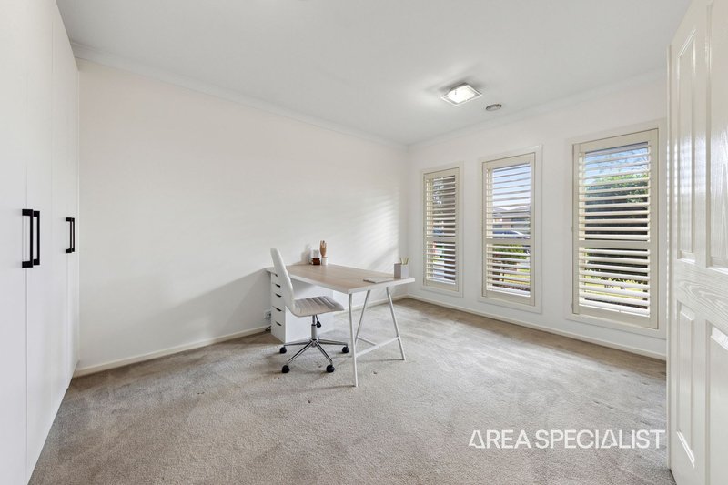 Photo - 29 Kindred Avenue, Cranbourne North VIC 3977 - Image 20